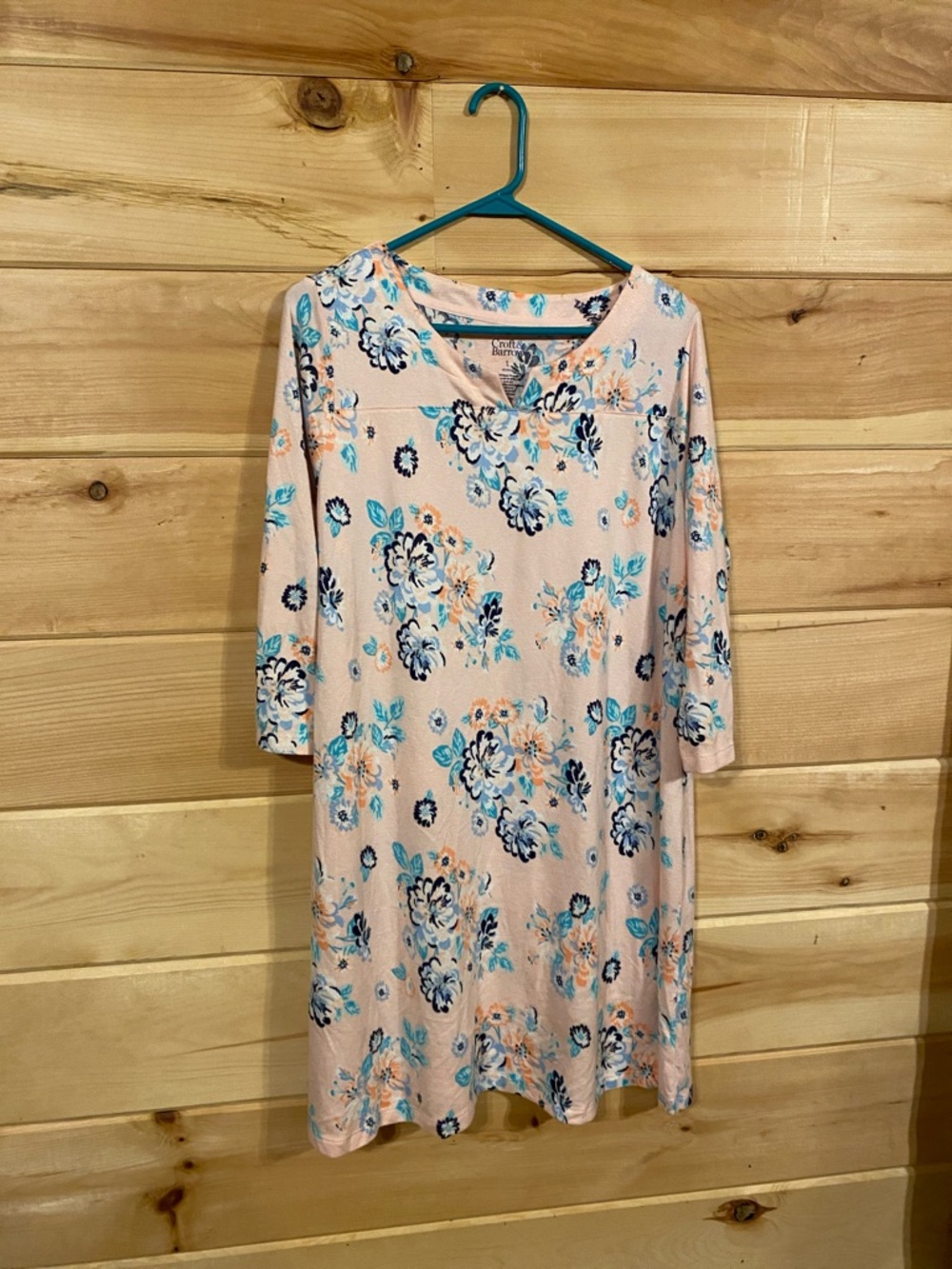 $10 (2 piece)-sz large croft & barrow Pink Floral Knit gown & Pajama Pants